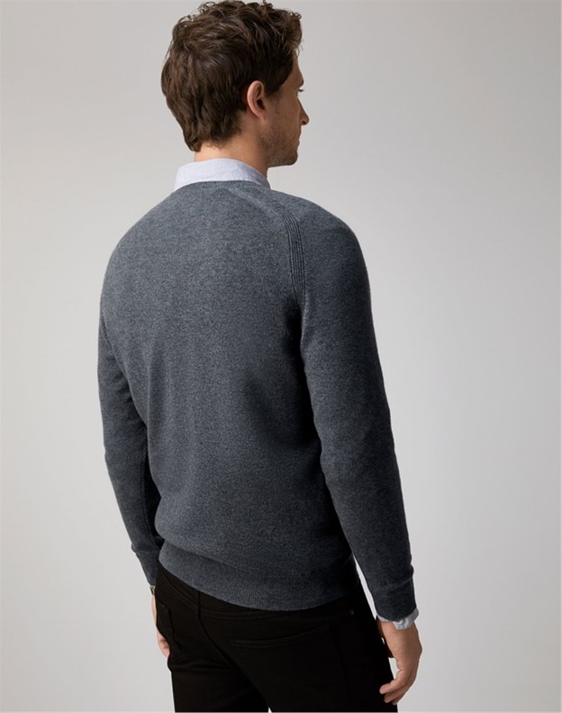 Discover the Luxurious Comfort of Men's Cashmere Jumpers